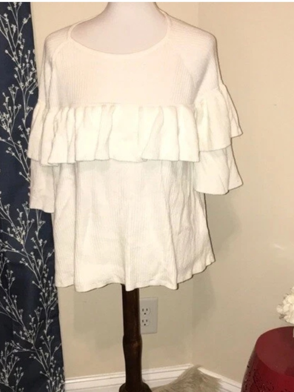 Vineyard Vines Ribbed Ruffle Sweater Off-White Cream $148 sz L Large